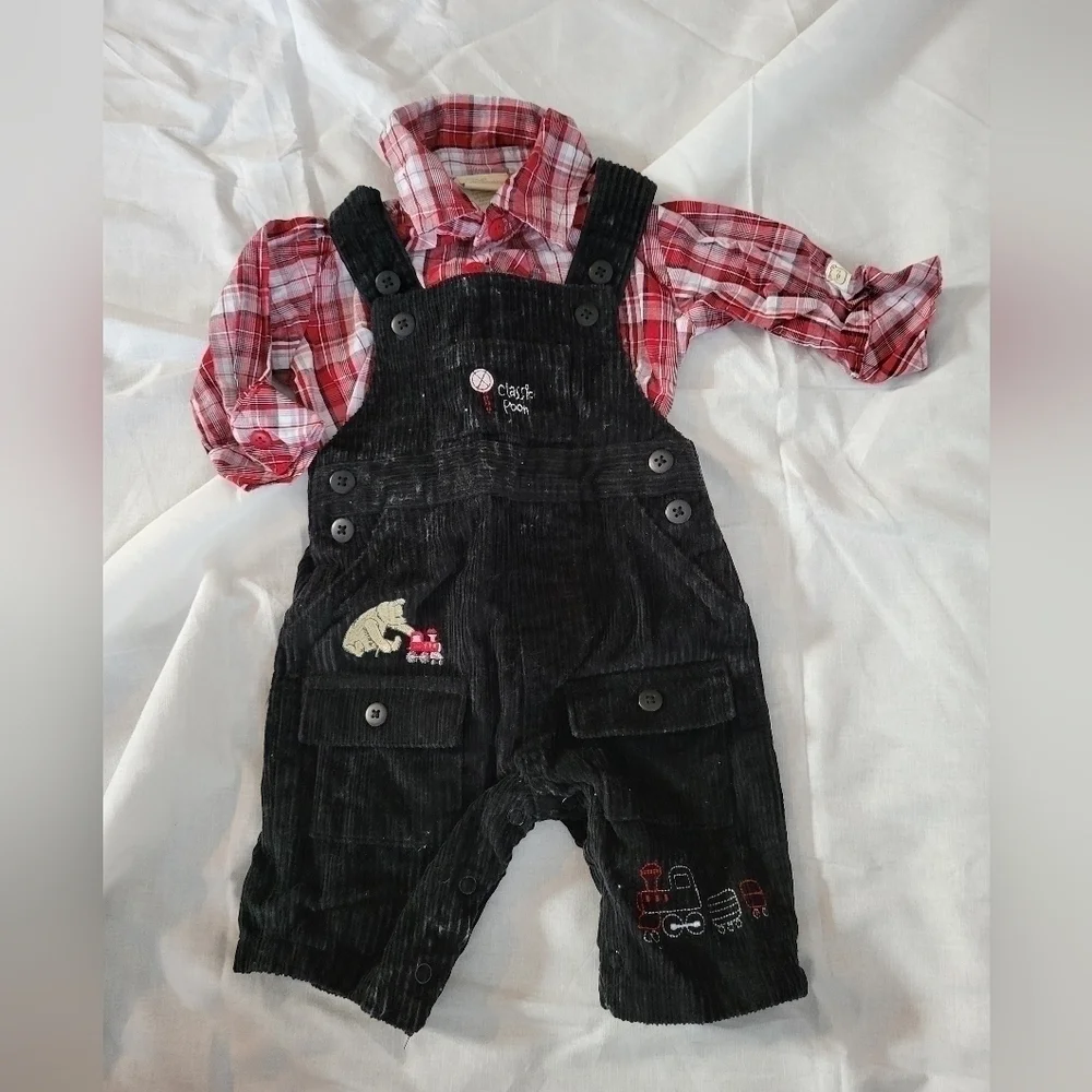 Disney Winnie the Pooh vtg 2pc train black corduroy, red plaid, overall set 3m